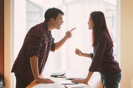 Akan Ada Banyak Dampak Buruk Jika Keluarga Banyak Mencampuri Urusan Rumah Tangga Kita